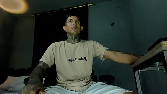 Travistanner 28 online show from March 2026 03:23:02 AM