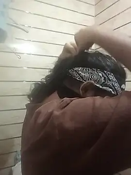 Snapshot of weeif chatting on April 2026 09:48:01 PM weeif online show from April 2026 09:48:01 PM