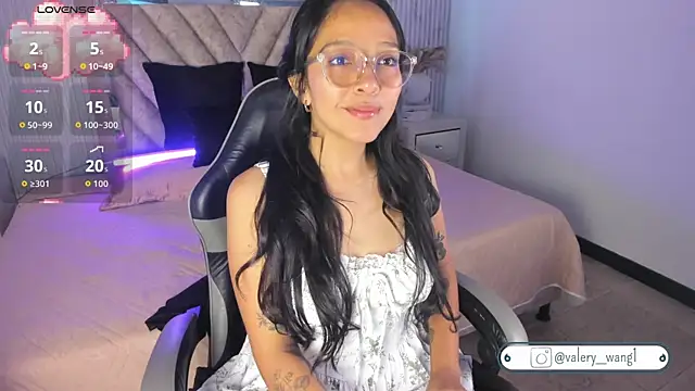 Valery wang online show from November 2025 11:54:01 AM