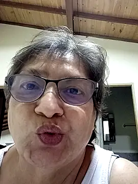 Snapshot of florecita69 chatting on March 2025 02:07:02 AM florecita69 online show from March 2025 02:07:02 AM