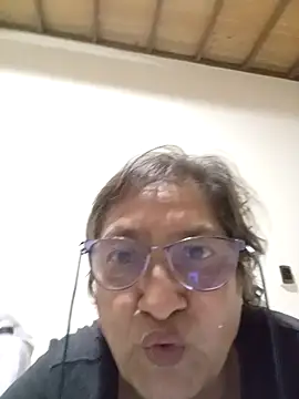 Snapshot of florecita69 chatting on September 2025 02:51:02 PM florecita69 online show from September 2025 02:51:02 PM