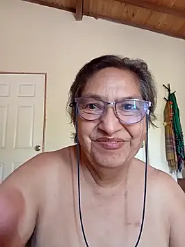 Snapshot of florecita69 chatting on October 2025 02:28:01 PM florecita69 online show from October 2025 02:28:01 PM