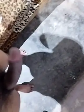 Snapshot of estuker22 chatting on October 2025 06:31:01 AM estuker22 online show from October 2025 06:31:01 AM