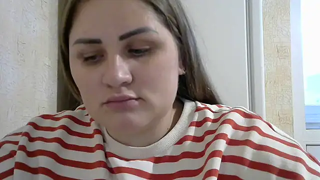 Snapshot of Honeydew-Waves chatting on December 2024 12:22:01 PM Honeydew-Waves online show from December 2024 12:22:01 PM