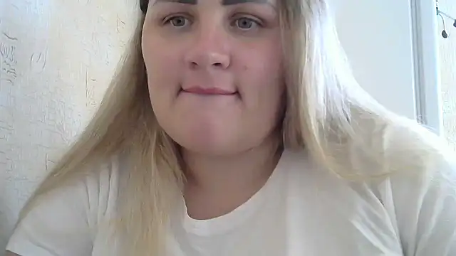 Snapshot of Honeydew-Waves chatting on September 2025 03:00:02 PM Honeydew-Waves online show from September 2025 03:00:02 PM