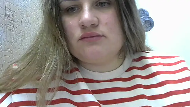 Snapshot of Honeydew-Waves chatting on December 2025 06:07:02 AM Honeydew-Waves online show from December 2025 06:07:02 AM