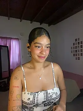 Snapshot of Arteatenea__ chatting on February 2025 10:34:01 PM Arteatenea online show from February 2025 10:34:01 PM