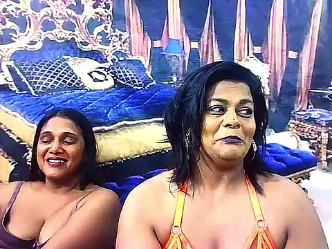 Snapshot of indianCherryPie chatting on November 2025 10:32:02 AM indianCherryPie online show from November 2025 10:32:02 AM