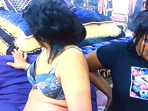 Snapshot of indianCherryPie chatting on November 2025 10:24:01 PM indianCherryPie online show from November 2025 10:24:01 PM