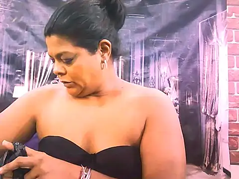 Snapshot of indianCherryPie chatting on December 2025 06:23:01 PM indianCherryPie online show from December 2025 06:23:01 PM