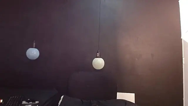 Snapshot of brendamaz chatting on February 2025 02:45:02 PM brendamaz online show from February 2025 02:45:02 PM