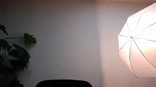 Snapshot of brendamaz chatting on March 2025 12:36:02 PM brendamaz online show from March 2025 12:36:02 PM