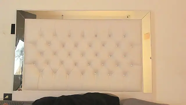 Snapshot of brendamaz chatting on December 2025 11:27:02 AM brendamaz online show from December 2025 11:27:02 AM