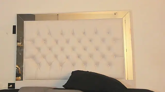 Snapshot of brendamaz chatting on December 2025 11:38:02 AM brendamaz online show from December 2025 11:38:02 AM