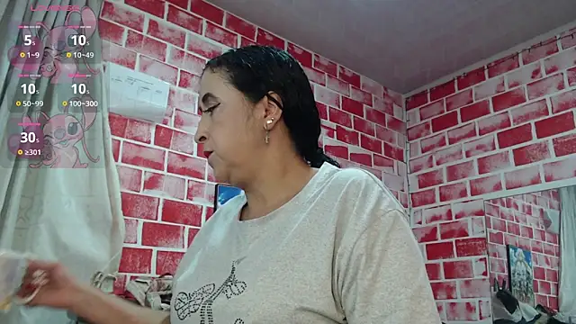 Snapshot of anita_s3x chatting on November 2025 11:21:02 AM anita s3x online show from November 2025 11:21:02 AM