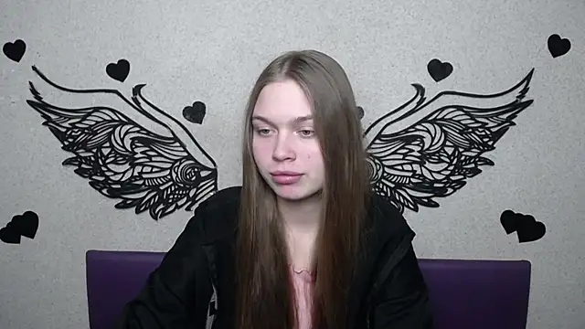 LaraPika online show from February 2026 06:00:02 PM