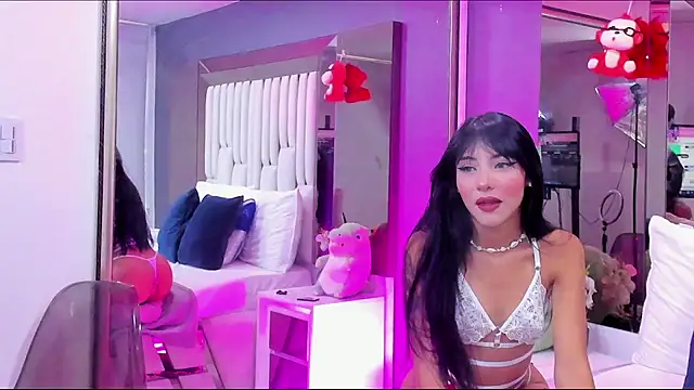 Kitty Eliffe online show from February 2025 07:34:01 PM