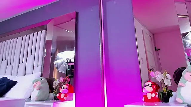 Kitty Eliffe online show from February 2025 10:28:01 PM