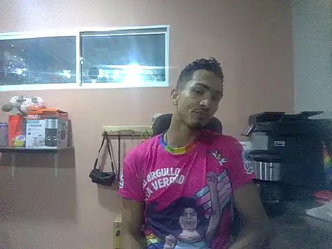 Snapshot of jeremy_scott chatting on September 2025 01:56:01 PM jeremy scott online show from September 2025 01:56:01 PM