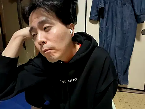 Snapshot of shigeki-113 chatting on November 2025 01:02:02 PM shigeki-113 online show from November 2025 01:02:02 PM