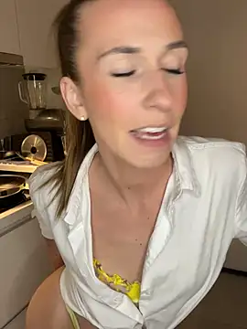 lola tentatiion online show from March 2025 08:26:02 PM