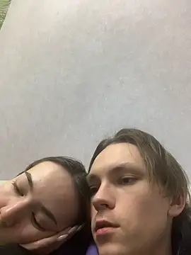 Snapshot of Alex17am chatting on November 2025 09:13:02 PM Alex17am online show from November 2025 09:13:02 PM