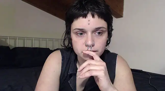 Snapshot of kinkyspirali chatting on December 2024 09:44:02 PM kinkyspirali online show from December 2024 09:44:02 PM