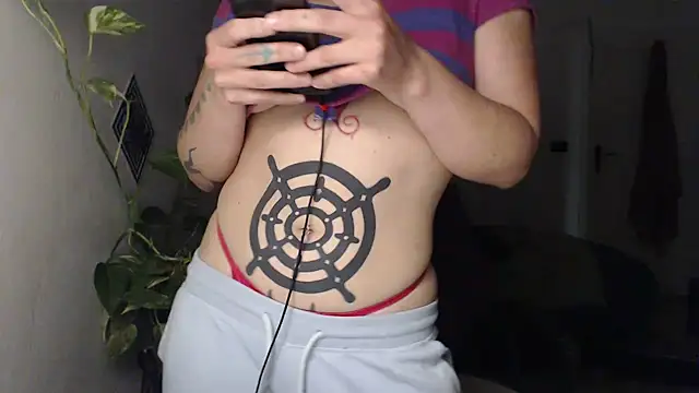 Snapshot of kinkyspirali chatting on October 2025 07:54:02 PM kinkyspirali online show from October 2025 07:54:02 PM