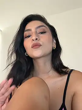 Snapshot of Gia_Ferh chatting on January 2026 07:11:01 PM Gia Ferh online show from January 2026 07:11:01 PM