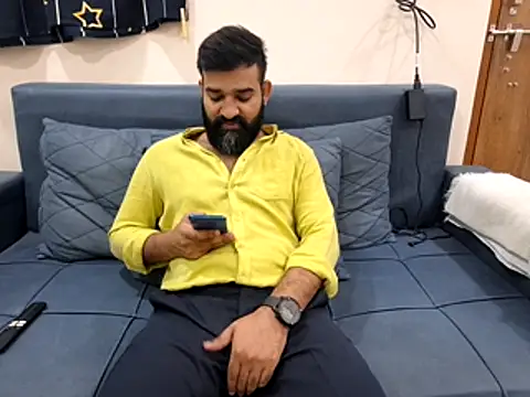 Snapshot of Fun_Guuy chatting on November 2025 10:04:02 AM Fun Guuy online show from November 2025 10:04:02 AM