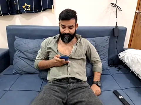 Snapshot of Fun_Guuy chatting on November 2025 08:35:01 AM Fun Guuy online show from November 2025 08:35:01 AM