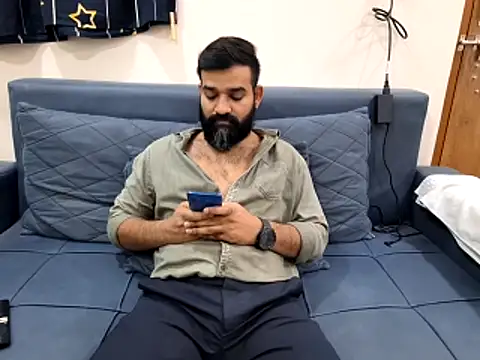 Snapshot of Fun_Guuy chatting on November 2025 09:31:01 AM Fun Guuy online show from November 2025 09:31:01 AM