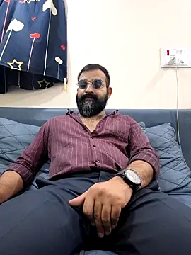 Fun Guuy online show from January 2026 06:33:01 PM