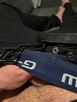 mrniceguy198 online show from February 2026 07:56:02 PM