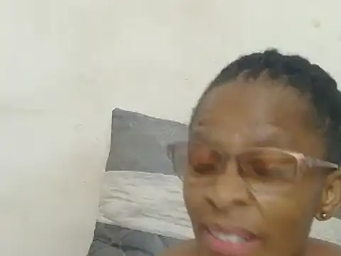 Snapshot of Sugarpoppy24 chatting on March 2025 11:28:02 PM Sugarpoppy24 online show from March 2025 11:28:02 PM