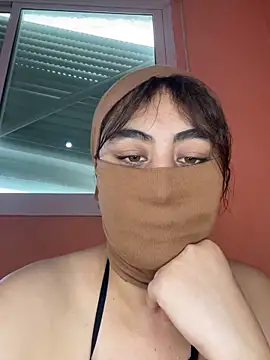 Lalou online show from April 2026 02:26:01 PM