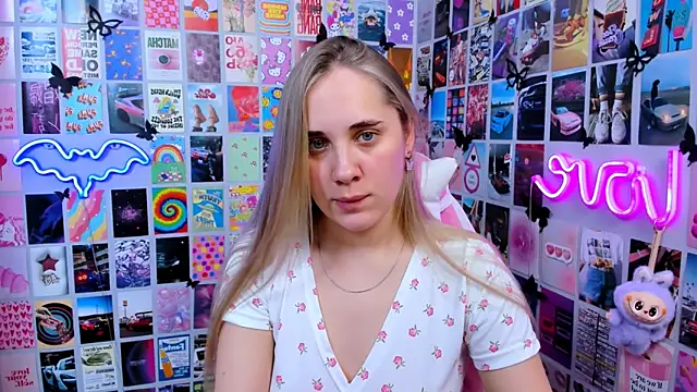 MiaMilas online show from January 2026 03:06:02 PM