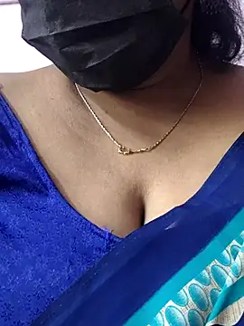 mallu-sumi online show from November 2025 05:43:01 AM