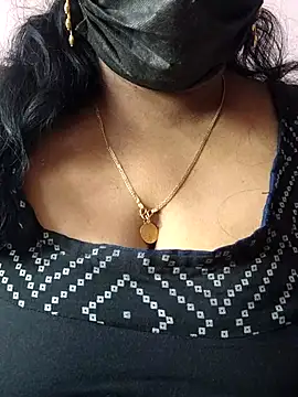 mallu-sumi online show from April 2026 04:34:01 AM