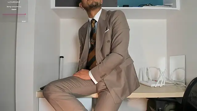 pablo-rincon95 online show from April 2026 09:02:02 PM