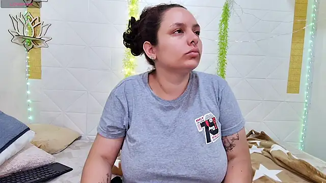 Snapshot of Mabelydani chatting on February 2025 10:59:02 AM Mabelydani online show from February 2025 10:59:02 AM