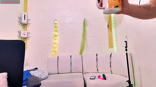 Snapshot of Mabelydani chatting on February 2025 01:28:01 PM Mabelydani online show from February 2025 01:28:01 PM