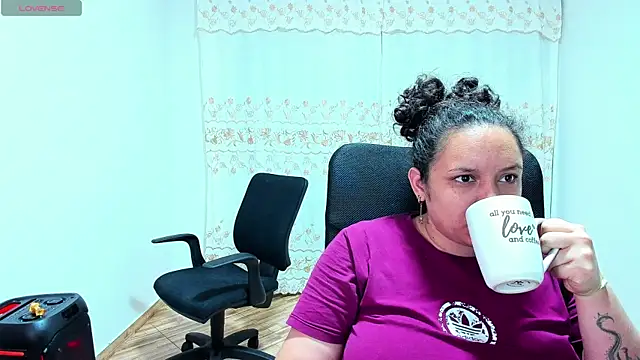 Snapshot of Mabelydani chatting on September 2025 10:26:02 AM Mabelydani online show from September 2025 10:26:02 AM