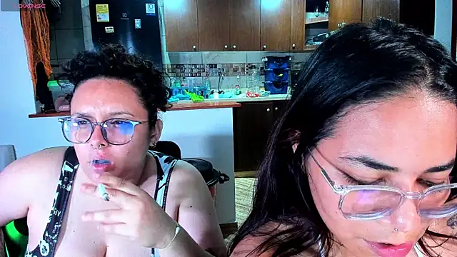 Snapshot of Mabelydani chatting on September 2025 11:06:02 PM Mabelydani online show from September 2025 11:06:02 PM