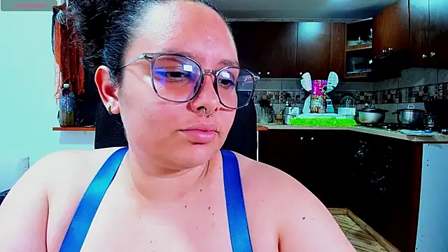 Snapshot of Mabelydani chatting on September 2025 10:15:01 PM Mabelydani online show from September 2025 10:15:01 PM