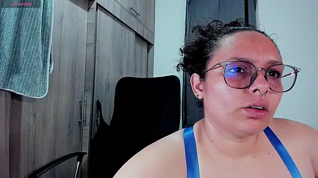 Snapshot of Mabelydani chatting on October 2025 11:01:02 PM Mabelydani online show from October 2025 11:01:02 PM