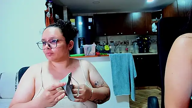 Snapshot of Mabelydani chatting on October 2025 10:41:02 PM Mabelydani online show from October 2025 10:41:02 PM