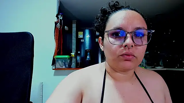 Snapshot of Mabelydani chatting on October 2025 10:30:01 PM Mabelydani online show from October 2025 10:30:01 PM