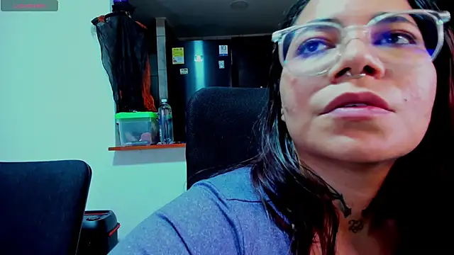 Snapshot of Mabelydani chatting on October 2025 10:54:02 PM Mabelydani online show from October 2025 10:54:02 PM