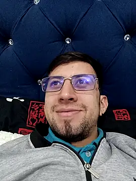 stivevv online show from March 2026 11:45:01 PM